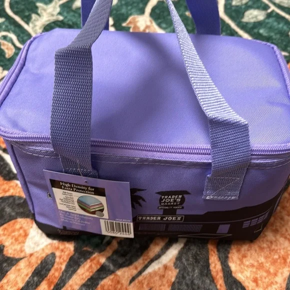 TRADER JOES LIMITED EDITION LUNCH BAG Pink and Purple Travel Organizers SOFT - Picture 7 of 7